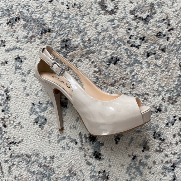 Guess heels nude patent leather size 5 - Picture 4 of 4